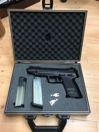 ****VENDIDA***

Una compañera vende HK USP Elite 9mm. Anteriormente solo ha tenido un dueño, que la compro 01