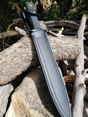 Recientemente me han regalado un Muela Scorpion 26W, mi intencion es usarle como cuchillo de caza - remate 61