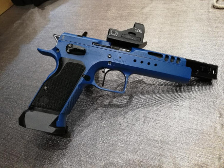 Vendo pistola de Open marca Tanfoglio modelo DOMINA del calibre 38.

La pistola se vende con los siguientes 10