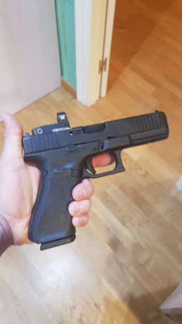 Buenas tardes compañeros,

Se vende Glock 17 gen 5 Mos, con un Red dot Vortex Venom de 3 Moa y unas alzas 02