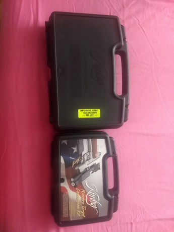 vende Kimber MFG stainless gold match II, 2carros uno del 9 y otro del 22lr, con dos cargadores de cada, 02