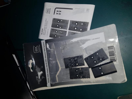 Buenas tardes compañeros,

Se vende Glock 17 gen 5 Mos, con un Red dot Vortex Venom de 3 Moa y unas alzas 30