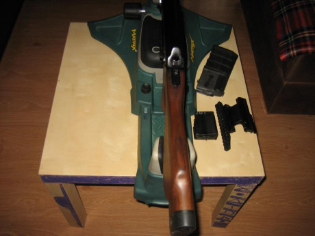 Hola. vendo éste rifle semiautomático, casi imposible de conseguir en la península, una joya de precisión 01