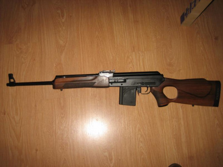 Hola. vendo éste rifle semiautomático, casi imposible de conseguir en la península, una joya de precisión 10