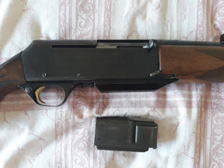 Se vende browning  bar2. Cal.3006. Cañon de 56cm.
Se envia con funda. Revisado por armero, mecanicamente 02
