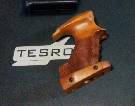 Vendo empuñadura para pistola de aire Tesro AP10, totalmente nueva a estrenar.... tamaño M
PRECIO 120 02
