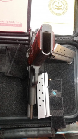 Me han pagado una de mis armas con esta STI que quiero vender , tiene 3 meses , impecable,  20 tiros ha 01