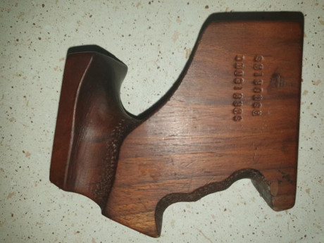 Hola vendo cacha talla pequeña de la marca sarmiento de asturias para la pistola walther gsp o gsp expert 02