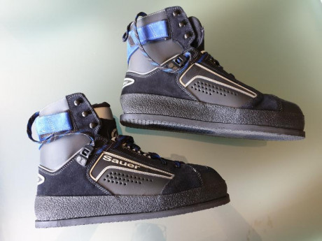 Vendo botas de tiro Sauer, usadas un par de veces.
El motivo es por cese de actividad.
Están nuevas.  01