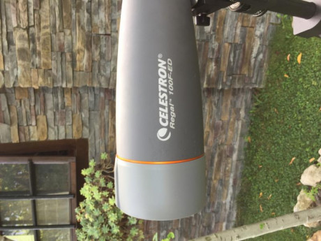 Vendo telescopio terrestre marca Celestron Regal 100F-ED completa mente nuevo apenas a sido usado,tambien 11