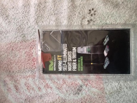 Vendo miras para cualquier modelo de glock

son rapidísimas de encarare y se ven en la oscuridad.

Las 10