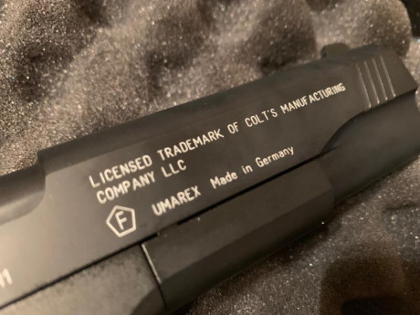 Buenos días,
Vendo mi Colt 1911 A1 de Umarex. Es el modelo fabricado en Alemania por Umarex con licencia 00