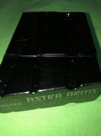 Se venden los siguientes accesorios:
Astra
Grip Mano Ngro 22e
cargador Caza Astra 25e
Fenix
Portalinterna 01