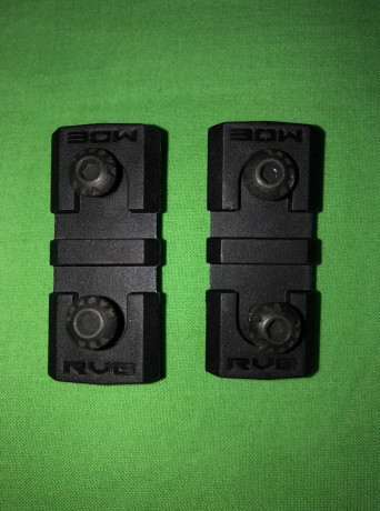 Se venden los siguientes accesorios:
Astra
Grip Mano Ngro 22e
cargador Caza Astra 25e
Fenix
Portalinterna 20