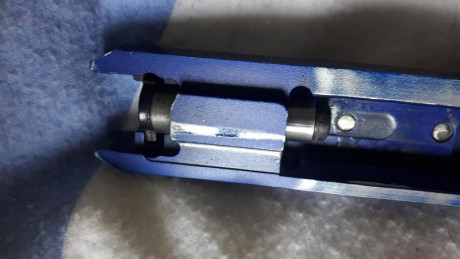 Pistola en perfecto estado con maletin original y 2 cargadores y llaves y libro.La pistola va muy bien,que 70