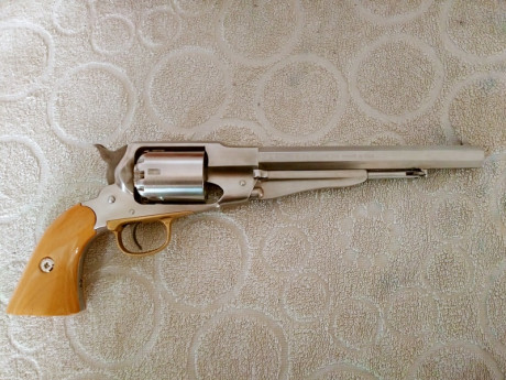 Buenas tardes compis,
Por fin me he decidido y voy a encargar mi primer revolver de avancarga.
Como no 100