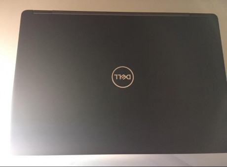 Portatil en perfecto estado , muy poco usado. Se puede enviar (MRW30e).
Windows 10 pro, 16 gb ram. 256 02