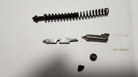 Hola  a todos.

Por circunstancias que ahora contaré (armas.es es mi blog, qué se le va a hacer)  :D  11