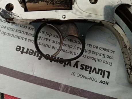 Hola a todos. Agradeceros de antemano vuestro tiempo.
El caso es que he heredado de mi abuelo un revólver 01