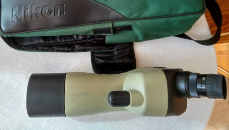 VENDO telescopio NIKON RA II, de 60 mm y ocular de visión a 45ª, intercambiable ZOOM de 15-45X
Cuerpo 01