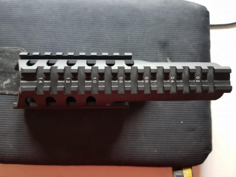 Vendo adaptador con raíles picatinny para escopetas remington.
Es de aluminio y esta nuevo a estrenar, 02