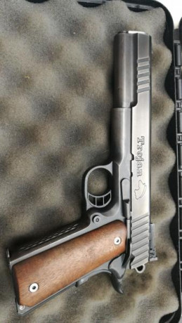 Hola a todos, vendo una STI Trojan calibre 9mm y cañon de 6 pulgadas. Tiene su uso pero funciona perfectamente. 00