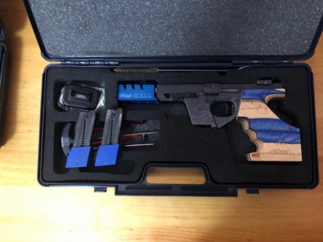 Vendida !!!!!!! Whalter GSP EXPERT calibre 32 más carro del calibre 22 Lr. Cacha talla M, tiene unos 2 01