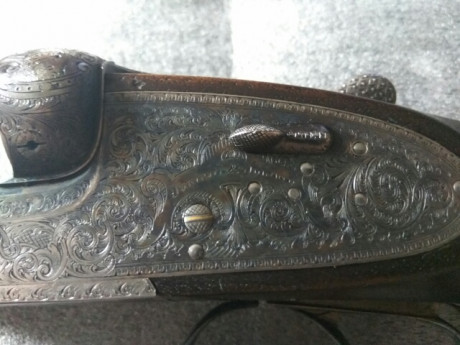 Vendo escopeta J Arrizabalaga (JAM) 
 N692. Los cañones miden 73cm .la culata es de raíz de nogal. Y los 10