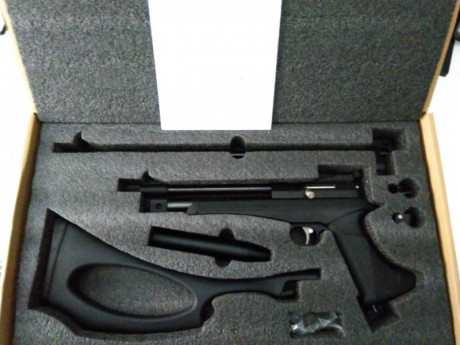 Hola a todos.

Vendo la stinger ares (4,5) completa,en su caja ,con los dos cargadores y conversión a 00