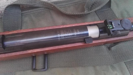 Vendo Gamo CFX Royal 4.5,  impecable ni una sola marca. Ha disparado 72 balines y ni uno más.
Su precio 01
