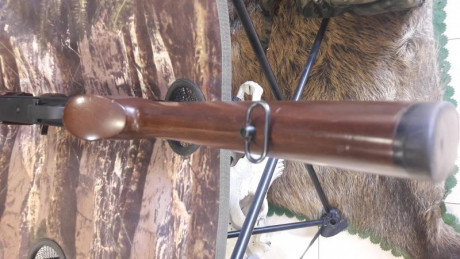 Practicamente sin uso. muy ligero, con menos de 3 kilos de peso, muy corto y manejable, cañon de 46, 5 00