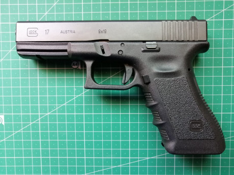  IMG-20190625-WA0011.jpg Un compañero del campo de tiro vende una pistola glock 17  de 3ª generación en 01