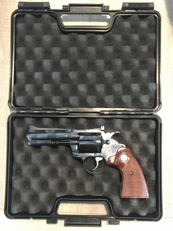 V E N D I D O!!! 

Vendo Revolver Colt Diamond Back en Calibre 38 IMPECABLE!! Como nuevo!!

Se puede ver 02