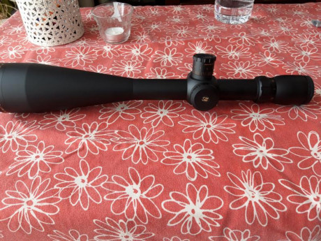 Vendo visor SIGHTRON 10X50X60 reticula O.25 MOA esta nuevo ni un rasguño, se puede probar en club de tiro.
850€ 00