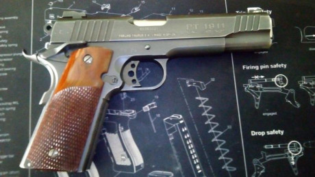 Pongo a la venta, (NO CAMBIOS) mí Taurus PT 1911 .45 ACP por 500 € con todo lo que se ve en la foto, que 01