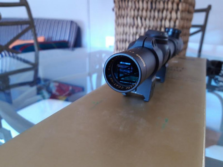 Buenas tardes.
Vendo este visor para batida o tiro táctico con retícula iluminada.
Esta como nuevo, con 01