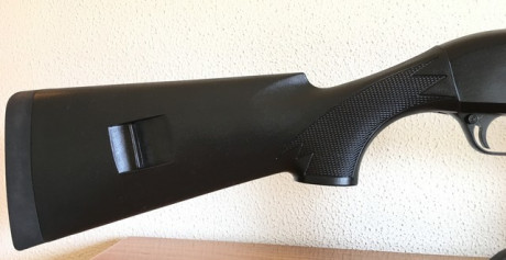 Vendo escopeta BENELLI SUPER 90 M3.
 Polichoque interior, 5 boquillas.
 capacidad deposito, 3,6,7-
 Sistema 02
