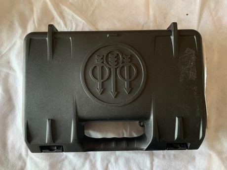 Vendo Beretta APX el estado del arma es nueva nueva es parte de un pago que me hicieron de la venta de 02