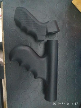 Lote compuesto por pistolete y guardamanos. Pistolete a estrenar y guardamanos usado pero en perfecto 01