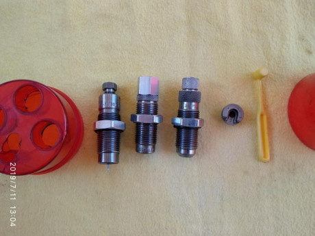 dies 38 especial marca lee
Están en Collado Villalba
Precio 25€ más portes 01