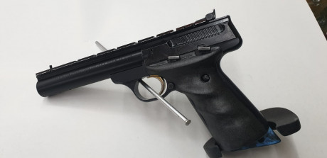 Saludos a todos.

Pongo a la venta unas cachas semi-anatómicas para diestros y de talla Mediana, para 00