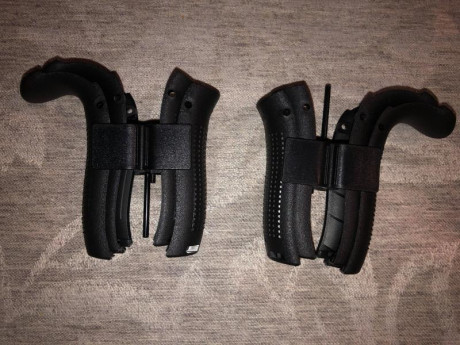 Se venden cargadores glock originales pack de 3 mas ayuda a la carga 77e puesto en casa.
Lomos glock 19 02