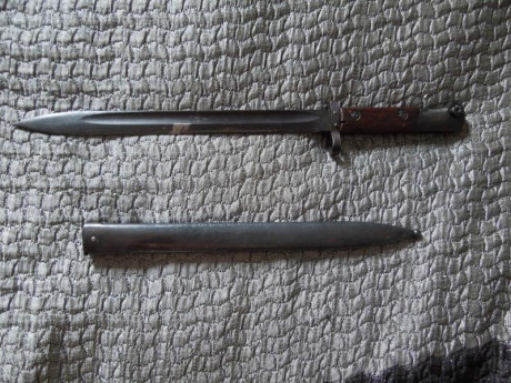 Bayoneta de Mauser VZ24, el Mauser de Checoslovaquia. 
Años 30. Marcaje CSZ T, la T indica que perteneció 01