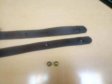En buen estado. Cuero flexible y funcional. 
Del fusil Preduzece 44
Años 40.
34€ 02