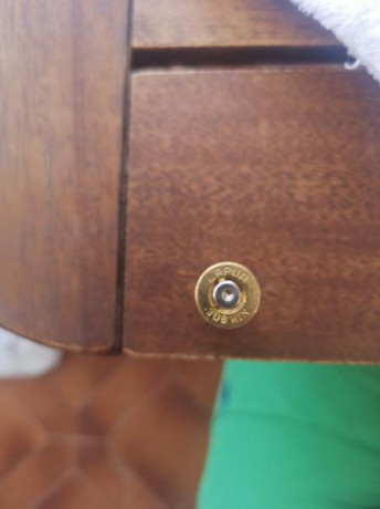 Lote compuesto por 422 vainas 308 lapua y 79 vainas norna, con un solo disparo, con la caja metalica completamenre 00