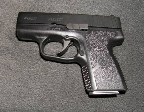Estas son la pistolas subcompactas o back up que yo recomendaría si me fuera a compar una.

Primero la 141