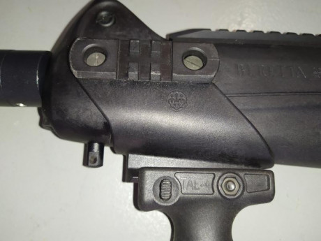 Vendo Beretta CX4 STORM. comprada por capricho y casi sin usar.

El precio de venta es  1000 euros ,  01