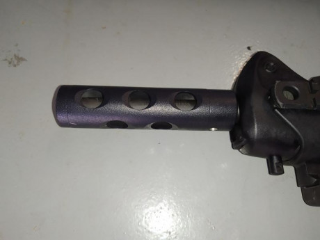 Vendo Beretta CX4 STORM. comprada por capricho y casi sin usar.

El precio de venta es  1000 euros ,  10