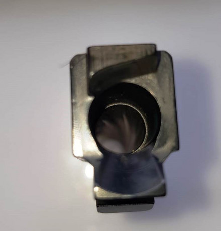 Hola, saludos al foro.

Vendo una Glock 19 GEN III + 4 cargadores + Maletin original (libro instrucciones,ayuda 11