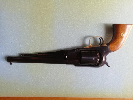 Vendo revolver Santa Barbara cal. 44 numero 15865, estrenado en Diciembre 2006. Muy poco usado, esta en 01